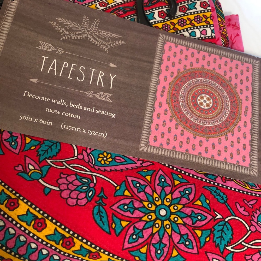 Multicolor Printed Tapestry